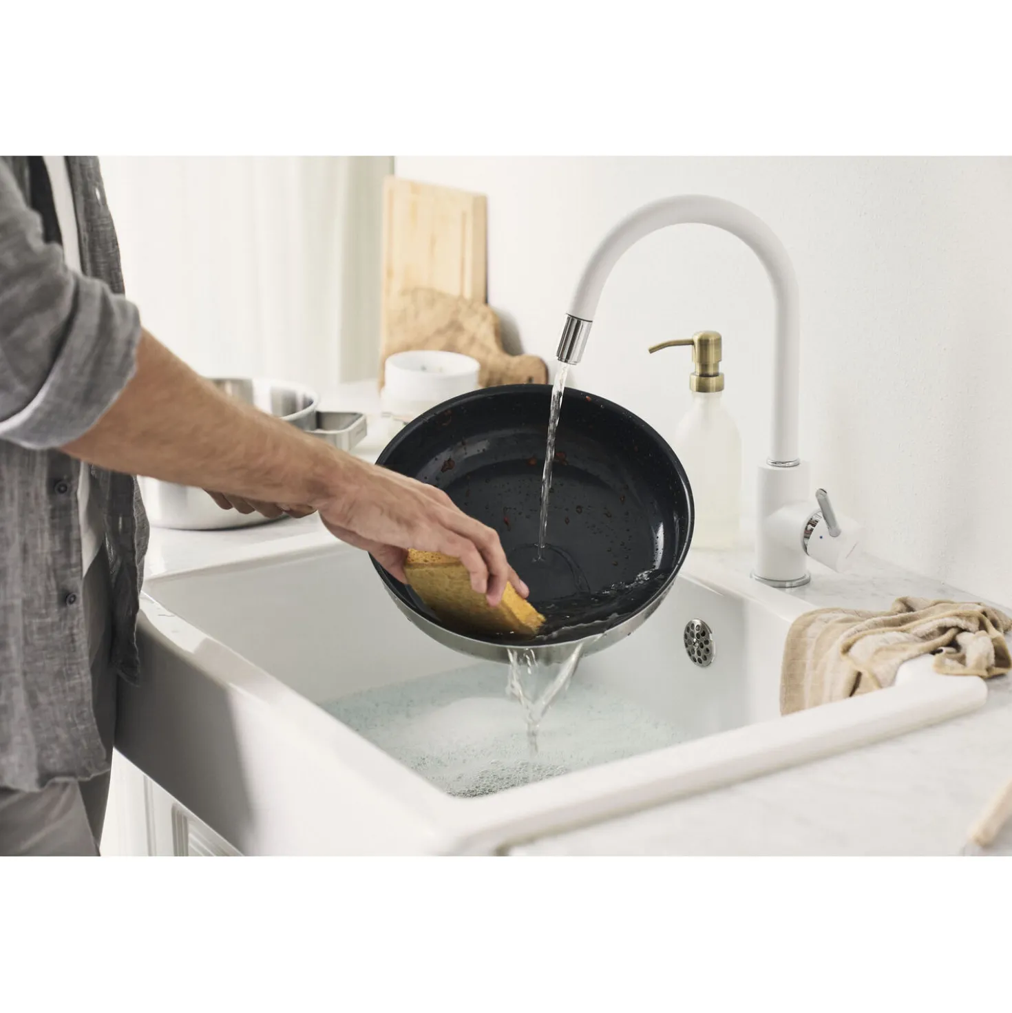 Bratpfanne, 28 cm, 18/10 Edelstahl, Keramische Antihaftbeschichtung