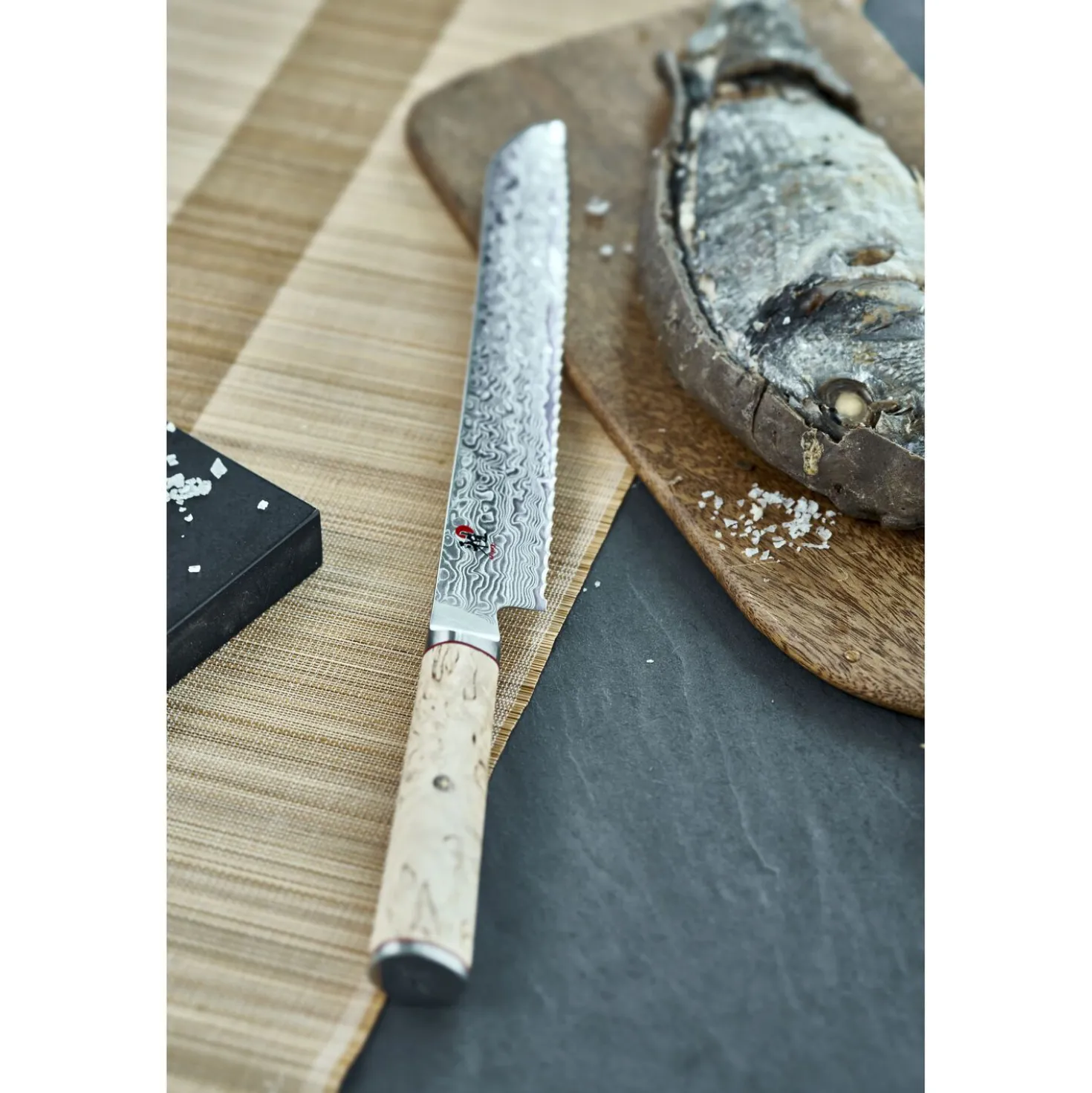 Brotmesser 23 cm, Wellenschliff