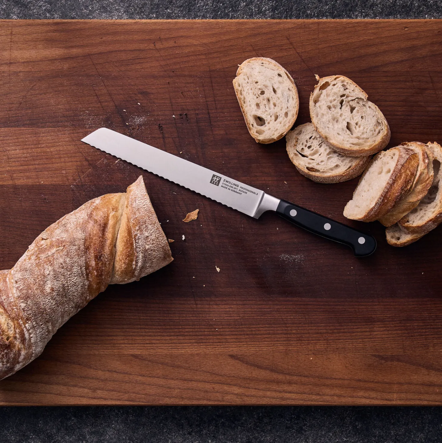 Brotmesser 20 cm, Wellenschliff