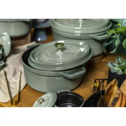 Cocotte 20 cm, rund, Eukalyptus, Gusseisen