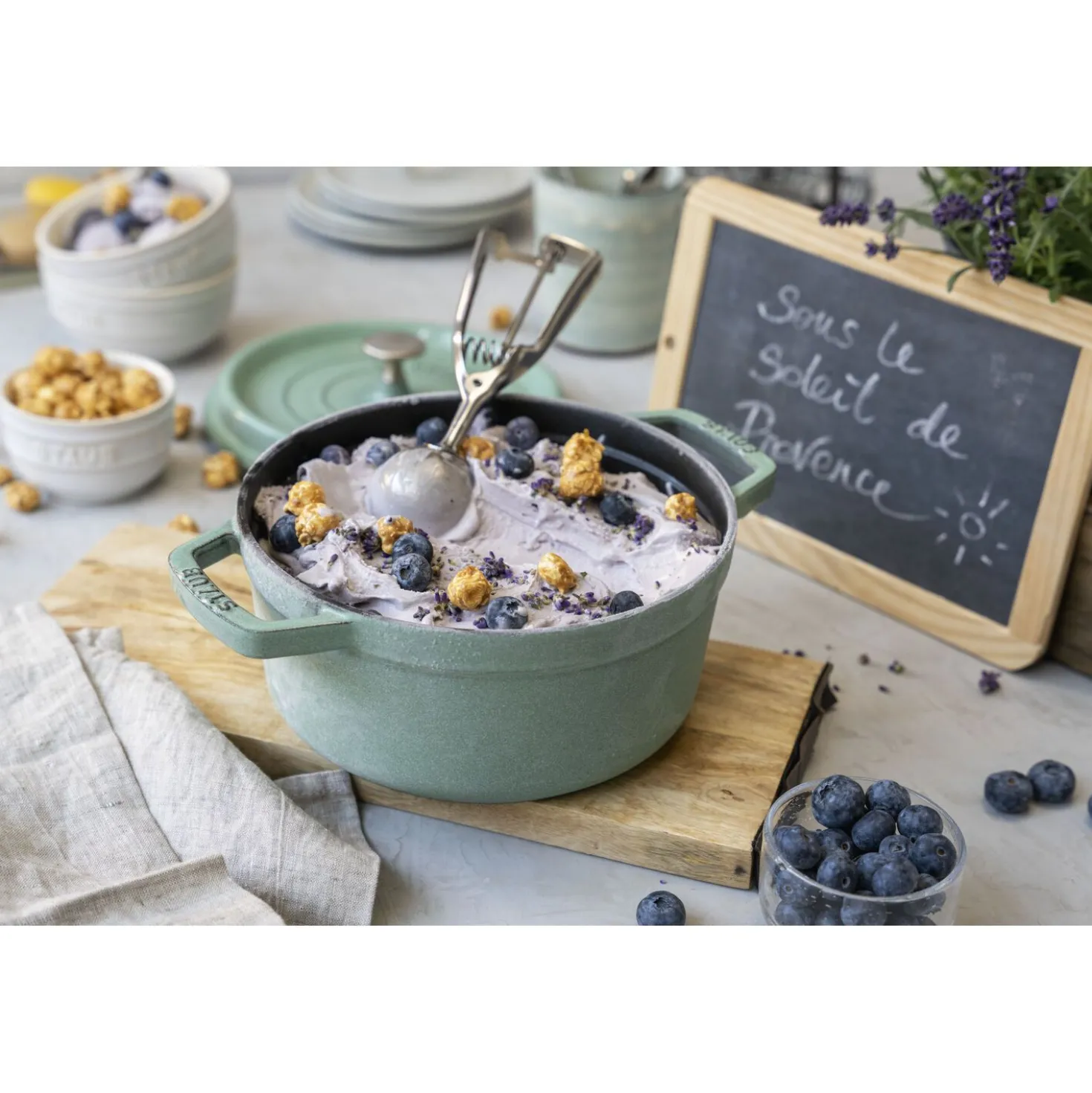 Cocotte 18 cm, rund, Salbeigrün, Gusseisen