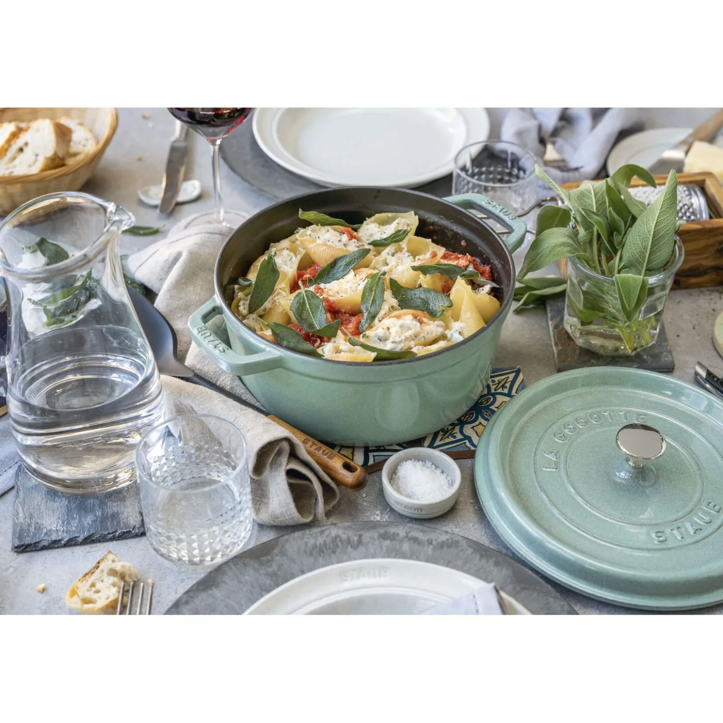 Cocotte 24 cm, rund, Salbeigrün, Gusseisen