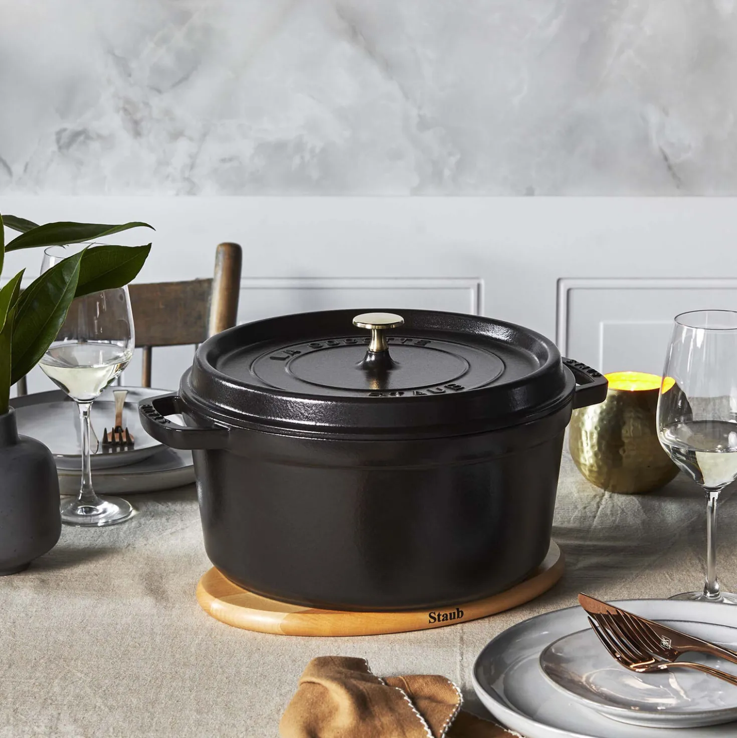 Cocotte 26 cm, rund, Schwarz, Gusseisen