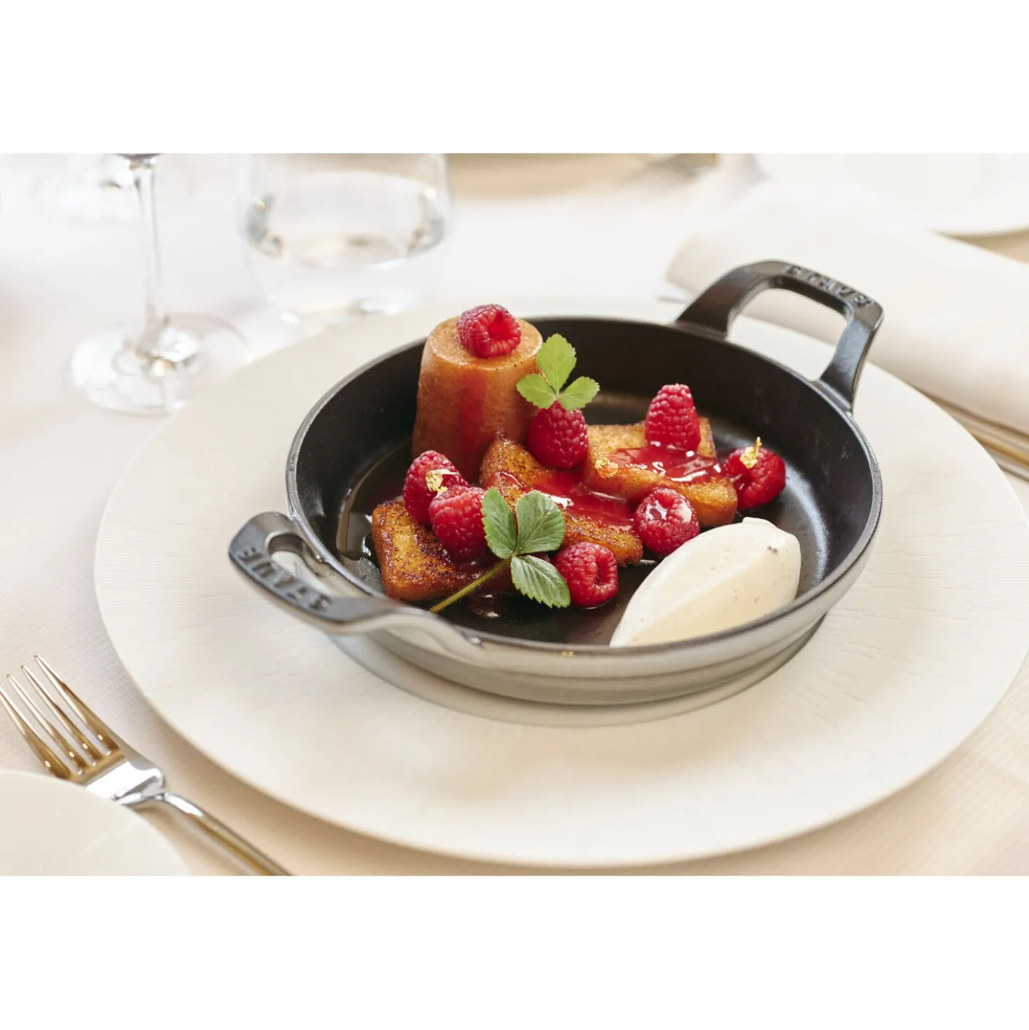 Ofenform 16 cm, rund, Graphit-Grau, Gusseisen