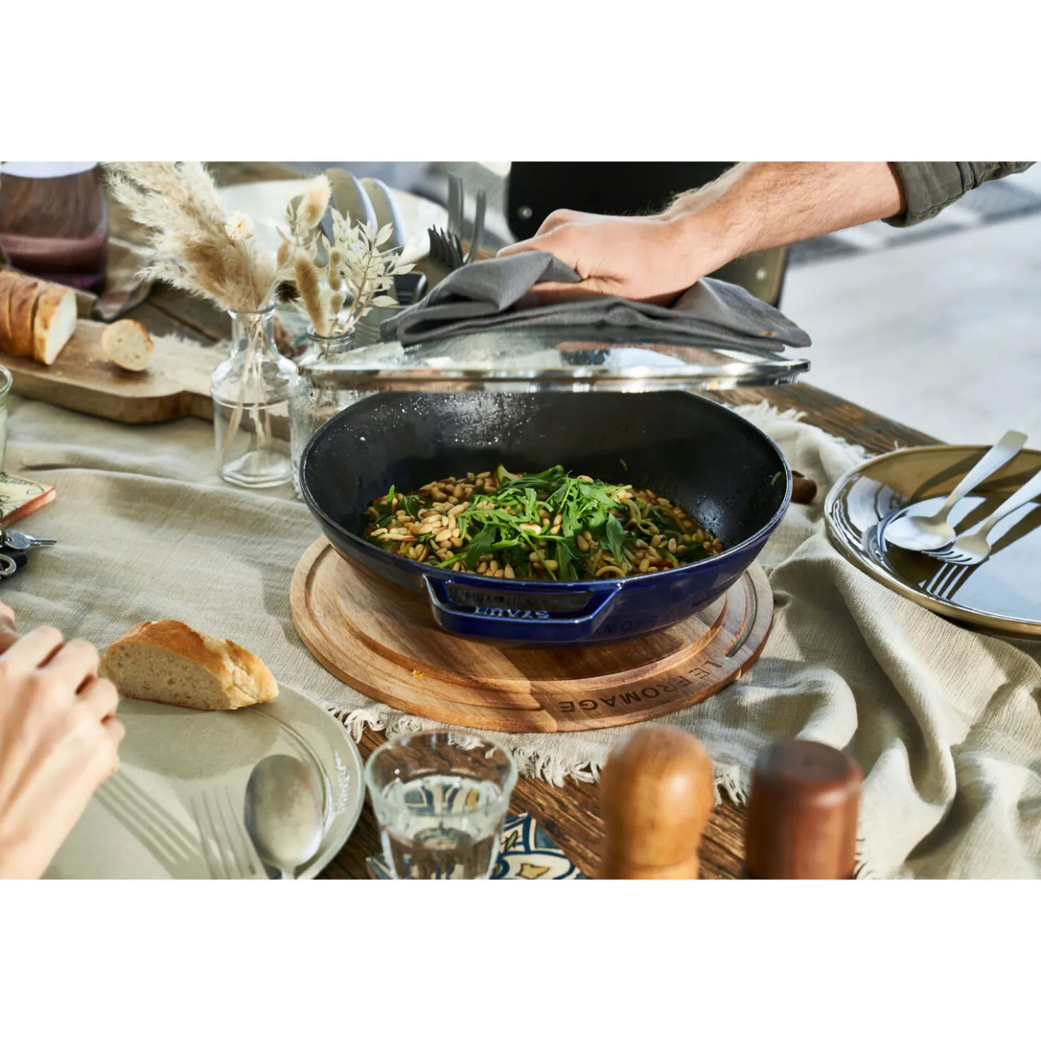 Wok mit Glasdeckel 30 cm, rund, Dunkelblau, Gusseisen